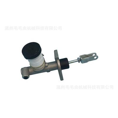 30610-H8800 30610-40F50 30610-W1611适用尼桑蓝鸟离合器总泵