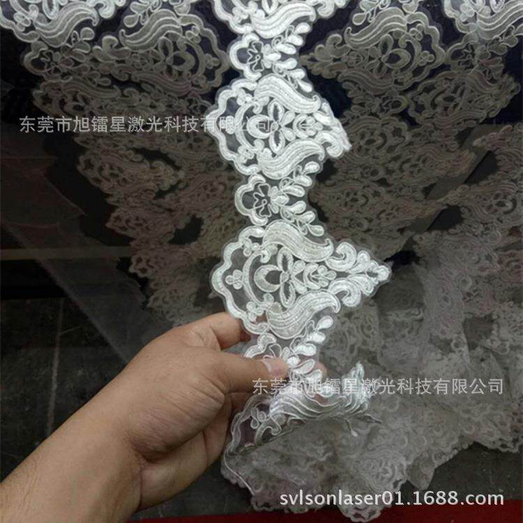 毛绒公仔自动送料开料 激光切割机激光裁床|东莞1325自动排版机厂