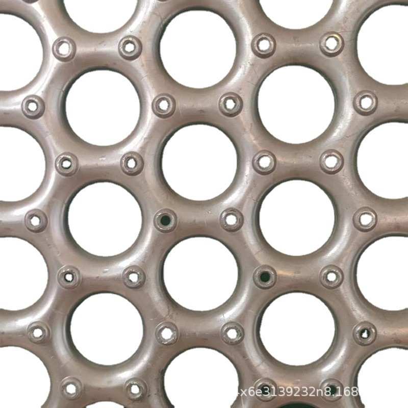厂家供应 304不锈钢 圆孔防滑板/ 楼梯防滑板/ 凹凸孔防滑/洞洞板