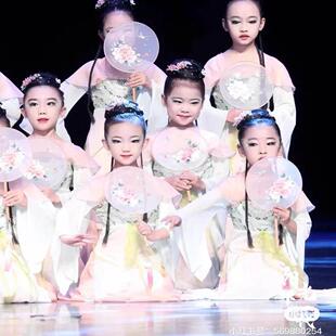 阳春三月古典舞蹈服春意浓桃汉服仙气飘逸中国风团扇道具舞蹈表演