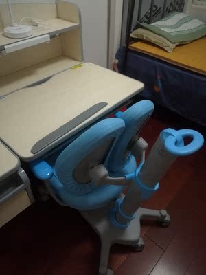 简述下帕默儿童学习桌怎么样，甲醛真达标了吗