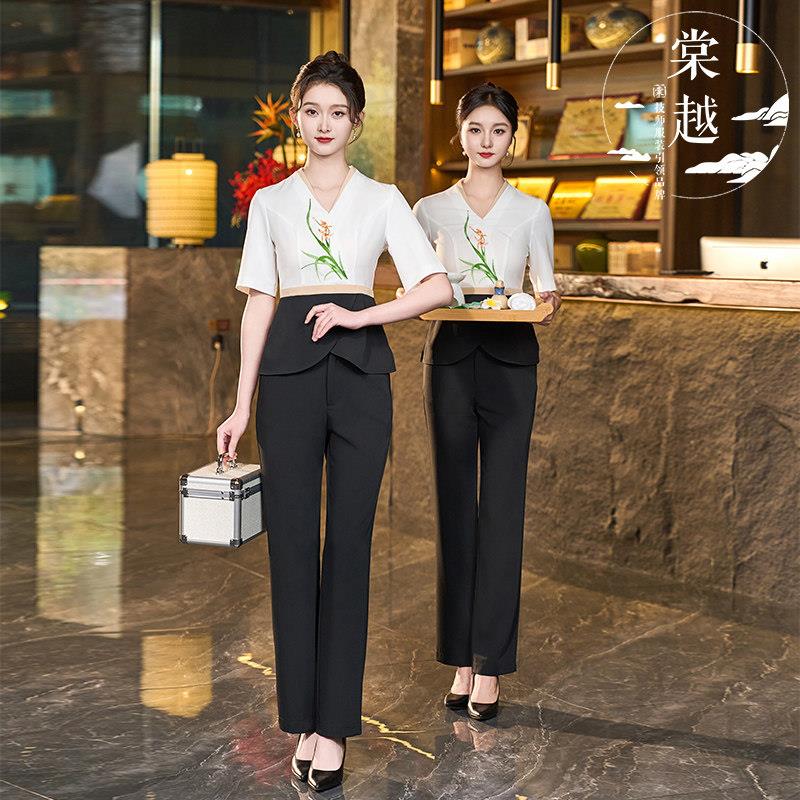 棠越新款高端美容院工作服女柔式采耳足浴会所技师服时尚套装2024