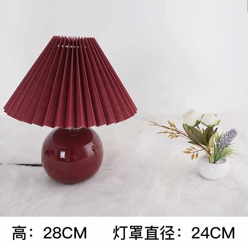 结婚红色床头灯喜庆北欧ins风温馨卧室陶瓷台灯婚房装饰百褶郑小