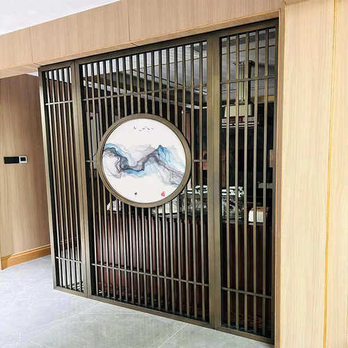 对门不锈钢屏风玄关迎客松雕花圆形正定制隔断感入户金属高级镂空