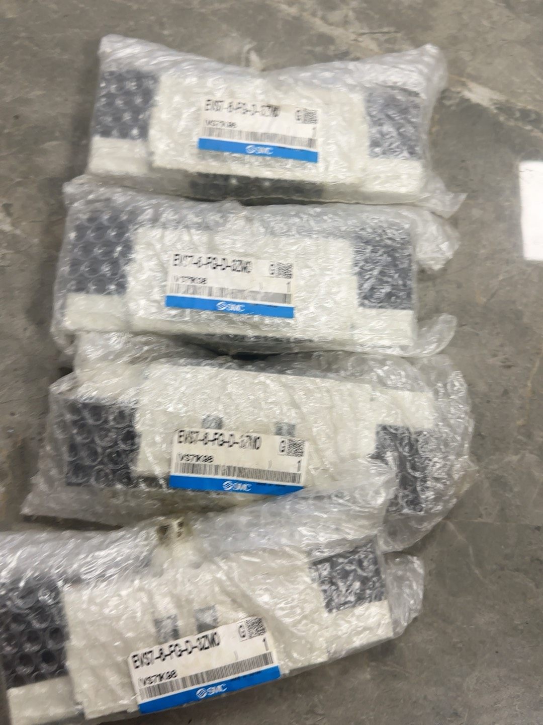 正品SMC EVS7-6-FG-D-3ZM0 电磁阀 可配汇