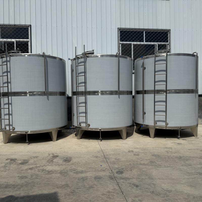 十吨氨水储存罐不锈钢甲醇密封罐柴油汽油储存容器耐腐蚀