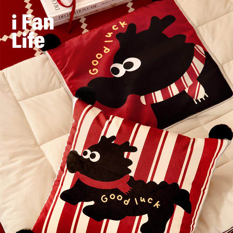 范店新年龙龙抱枕被子两用红色喜庆车载办公室午睡枕头毯子二合一