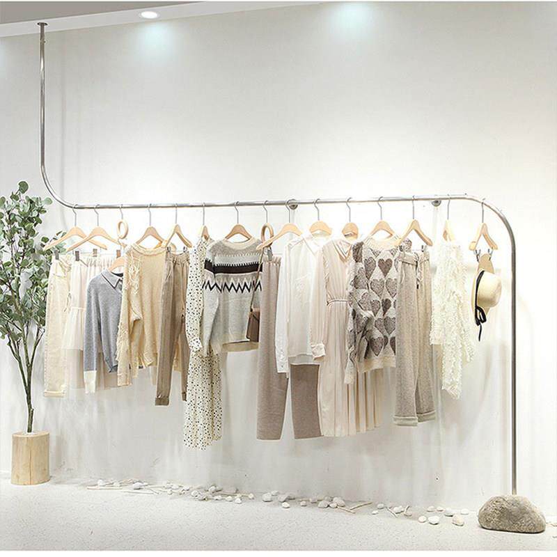 服装商店展示架墙创意不锈钢妇女服装商店简单的落地式衣架展示架