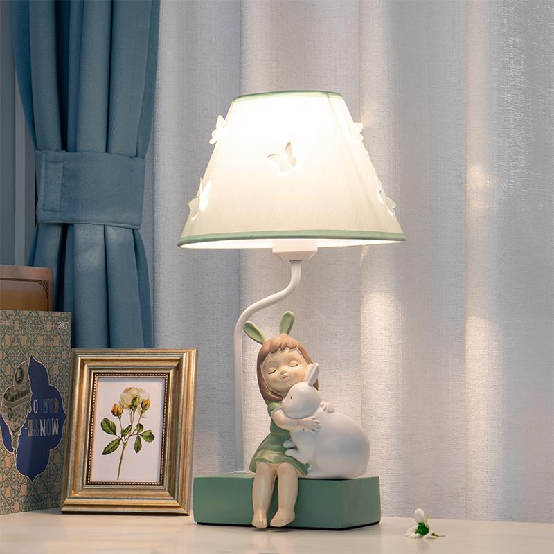 高档ins灯创意卡公台温馨女孩卧室通调光灯儿童粉色兔子装饰床头