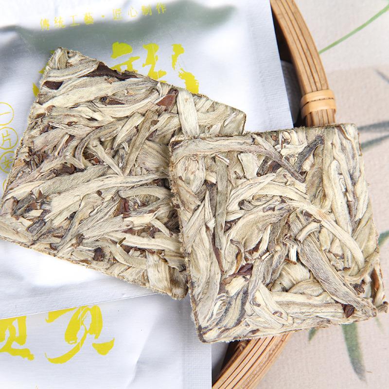 冰岛古树云南白茶白毫银针白龙须贡古树白茶大白毫普洱生茶叶