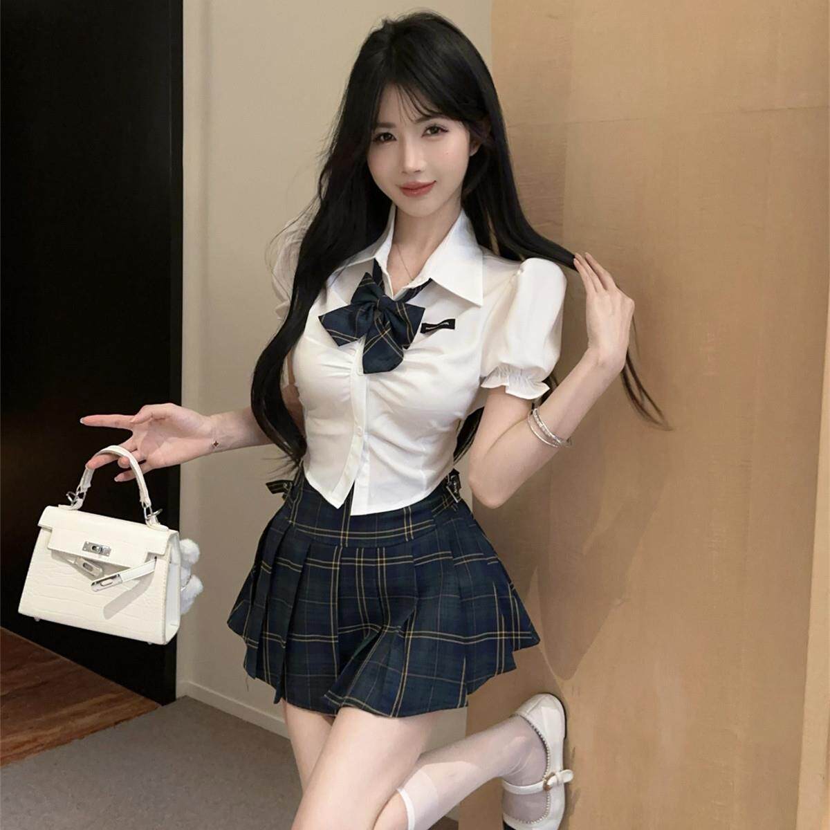 新款学院风制服套装甜美短袖上衣领结衬衫高腰显瘦格子百褶短裙