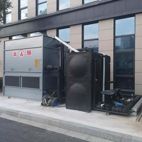 冷冻机闭式逆流凉水塔循环水冷却塔保温水箱提供水泵管道安装