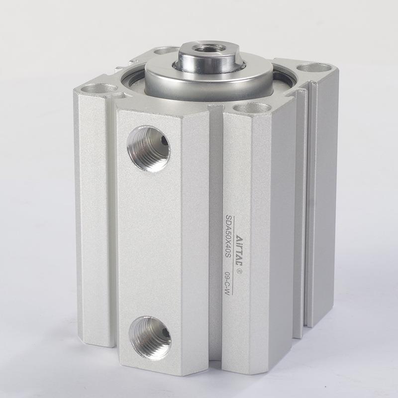 AirTac/亚德客气动附磁型薄型气缸SDA12 16 20 25x5 10 15 30 50S