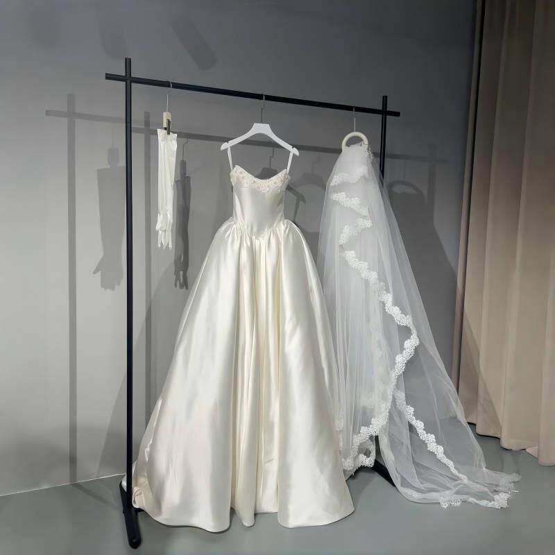 黑色落地婚纱展示架礼服挂衣架中式秀禾挂杆汉服陈列货架头纱架子