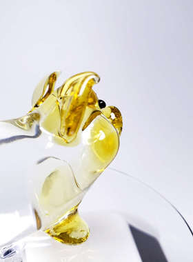 可爱小猪生日礼物水晶玻璃创意摆件十二生肖动物属相琉璃车载饰品