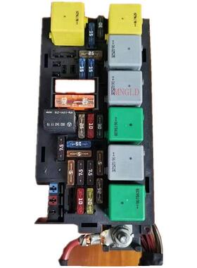 适用奔驰164ML300ML350ML500GL450GL500保险丝盒继电器单元