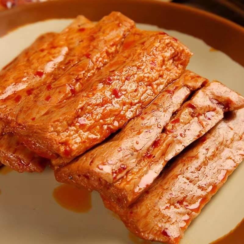 豆多奇素牛肉香辣味手撕素牛排五香麻辣味烤面筋怀旧拉丝辣条零食