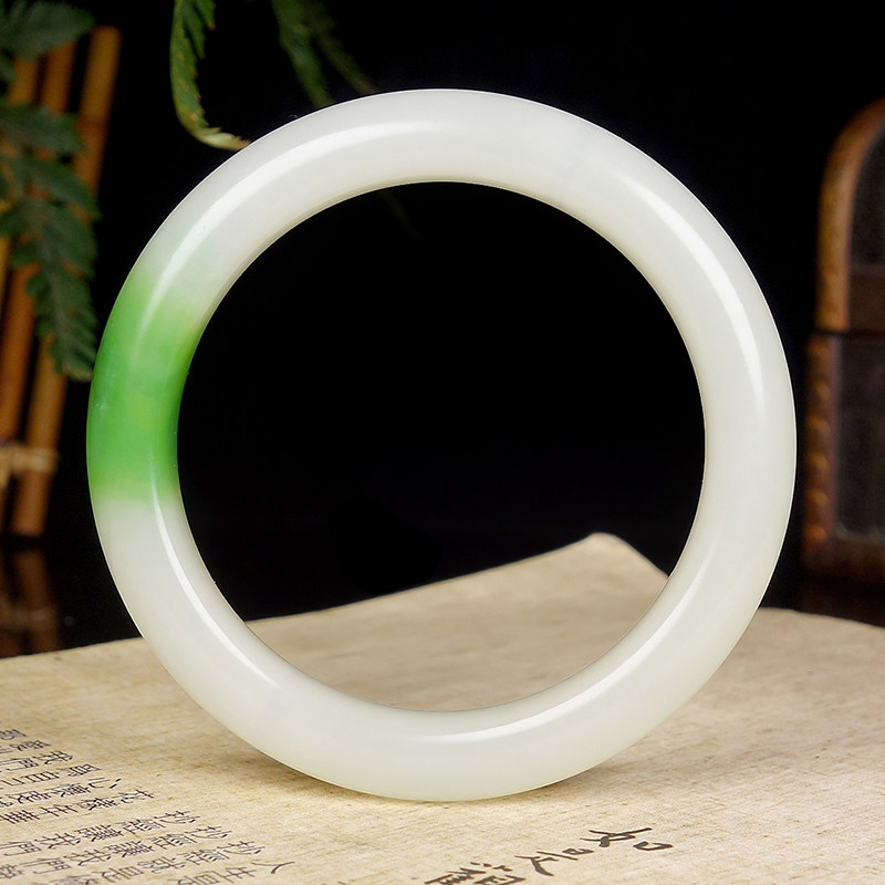 稀缺带翠新疆和田玉羊脂白玉高贵优雅平安手镯内径54mm 46.59克