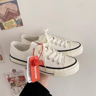 女士软底不累脚帆布鞋2026春夏季新款白黑色女韩版复古低帮系带鞋