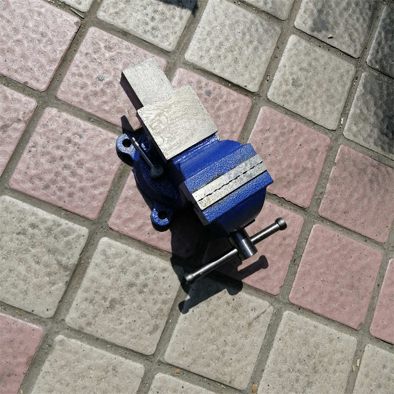 工业级工作台重型台钳6寸8寸桌虎钳夹具家用小型夹钳平台虎钳