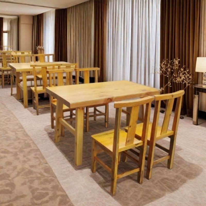 中式木屋烧烤桌椅简约全实木圆形餐桌榫卯凳连锁店碳烤炉火锅长方