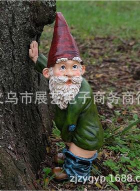 跨境花园撒尿侏儒老人树脂装饰摆件小矮人雕像户外装饰品树脂工艺