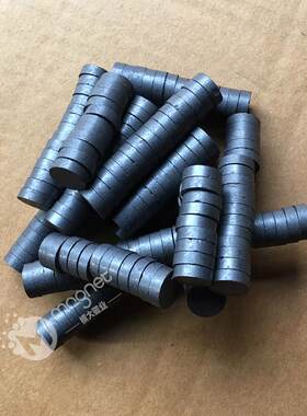 Y25传感器磁铁直径15mm吸铁石永磁铁氧体白板磁钢厂家磁铁磁石