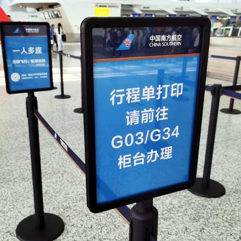 厂家直销一米线栏杆插牌不锈钢隔离带栏杆插牌伸缩带机场插牌排队