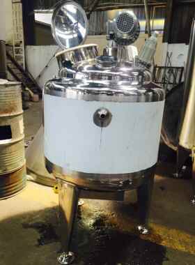 搅拌罐立式500L乳化食品药品卫生级配液配料罐不锈钢电加热搅拌罐