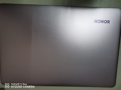 荣耀magic book笔记本真实评测，用后一个月感受大曝光