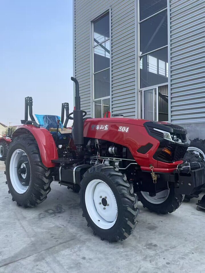 4月18日烟台全新804拖拉机配置见公告厂家质保网络拍卖公告