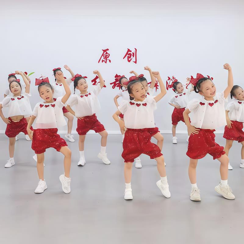 青春快出发舞蹈服六一儿童现代舞可爱演出服幼儿园小中大班演出服