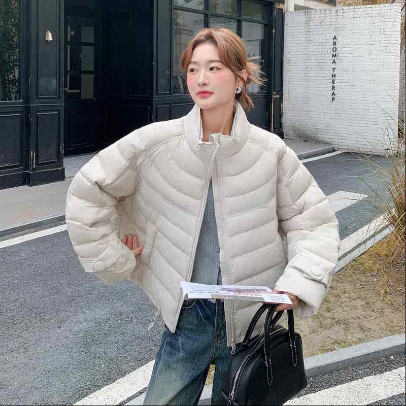白色款立领超好看轻b275-M75薄白排骨羽短绒服冬季新款超火鸭绒外