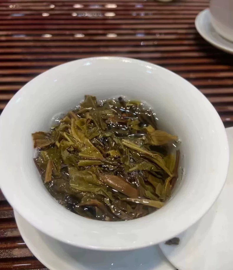 2006年福今布朗珍藏青餅 雲南普洱老生茶357克包郵 普洱茶 BUASHOP普洱老茶