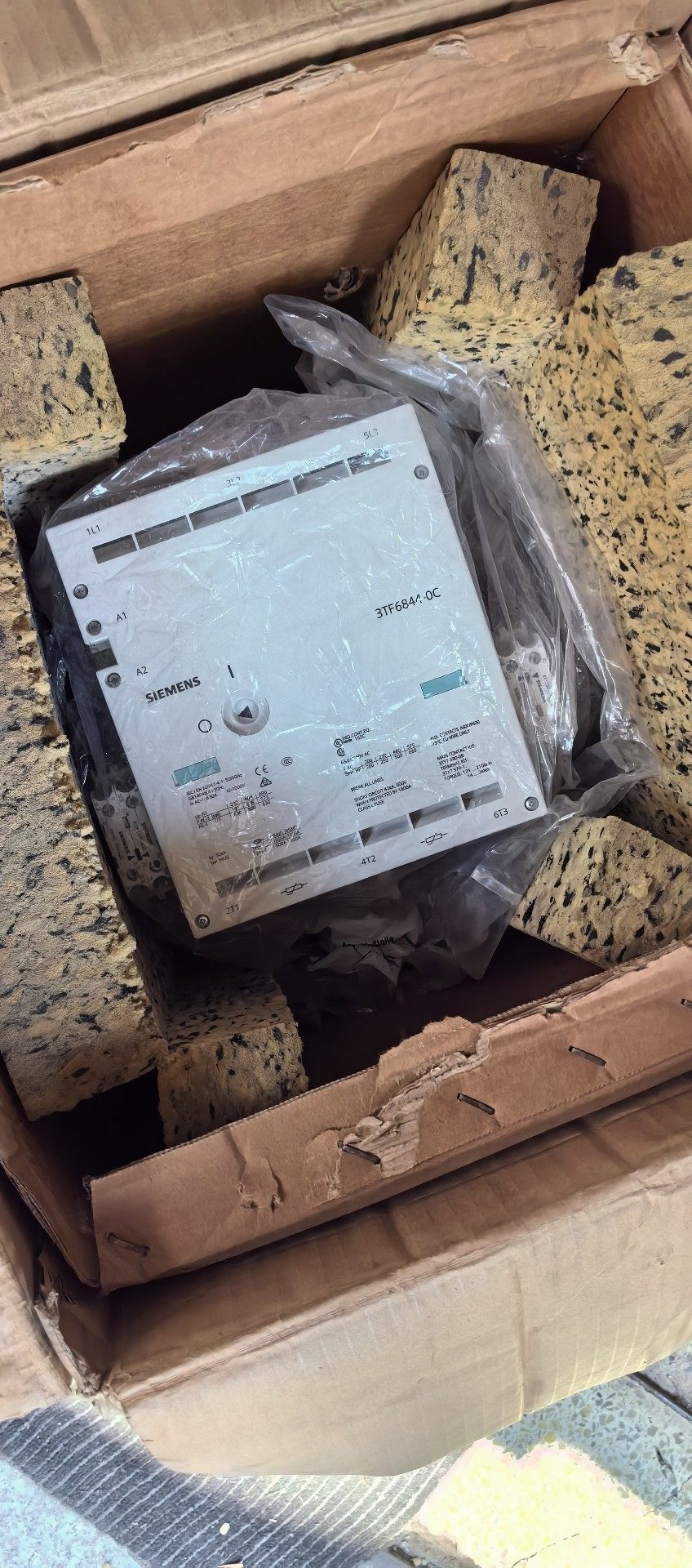 西门子接触器3TF6844-0C 3TF6844-0CF7