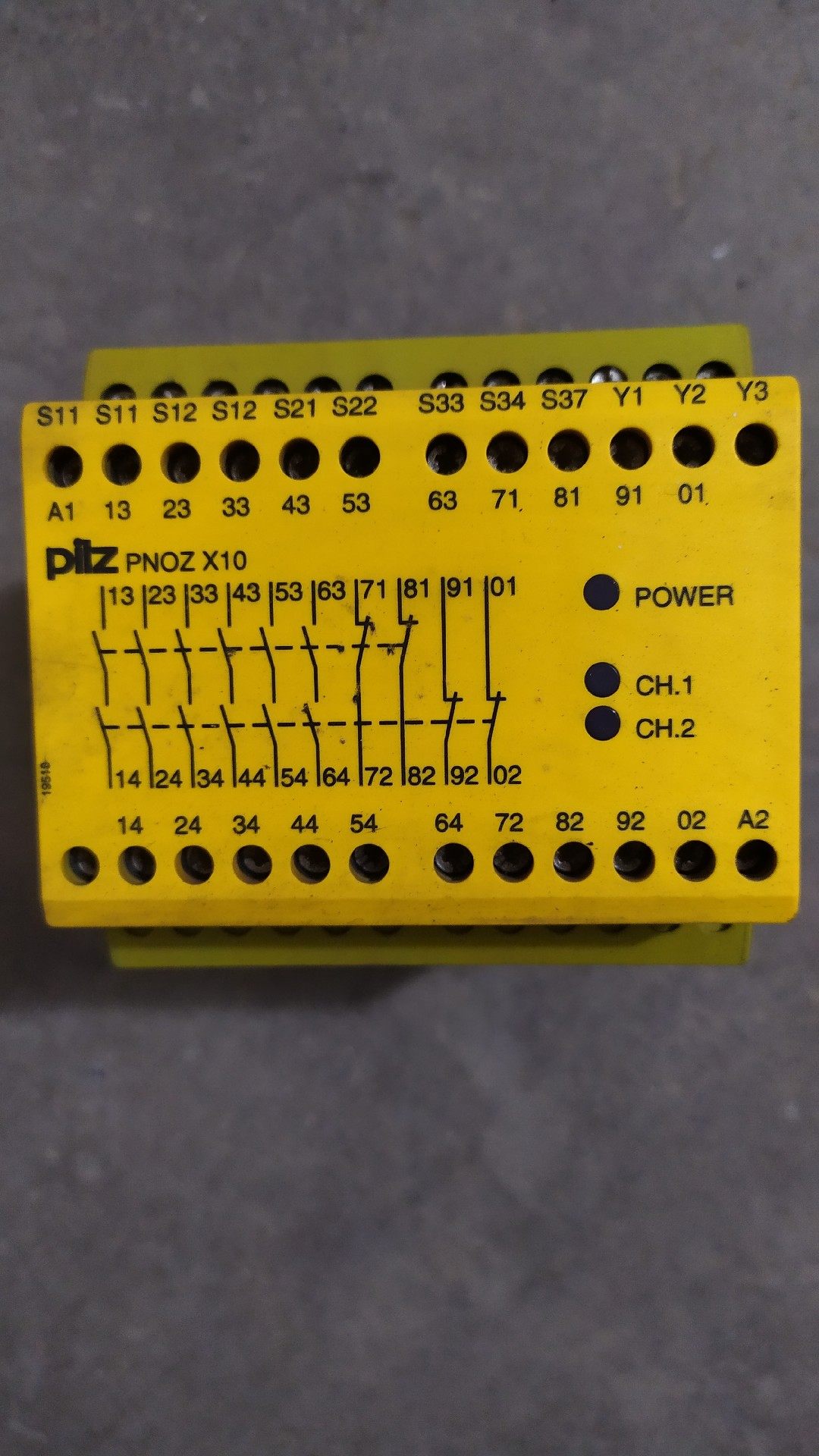 PiIz  PNOZ  X10     774709