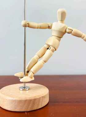 梧棣木人创意磁浮活动式木偶人车载桌面两用解压摆件