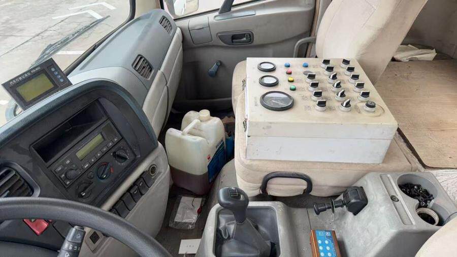 3月13日湖州浙D26628中联牌ZLJ5163TSLE3重型专项作业车一辆网络拍卖公告