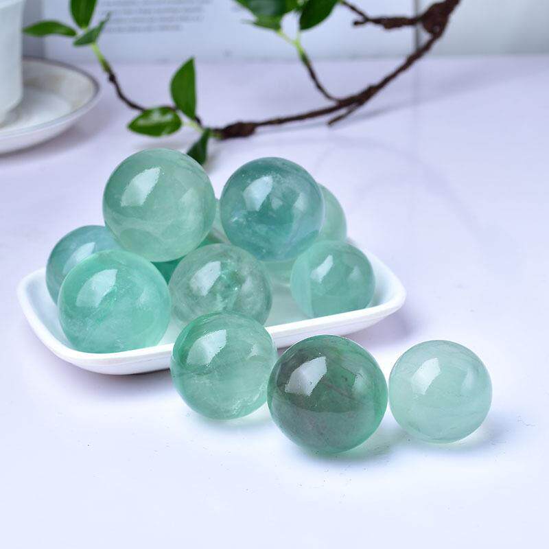 厂家直供绿萤石水晶球绿色水晶球摆件绿水晶珠原石切割打磨抛光