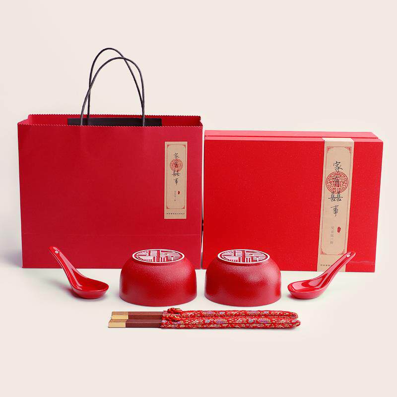 正品高闺新婚礼意品结婚碗筷套装红杯子蜜一对创实用订档婚礼物送
