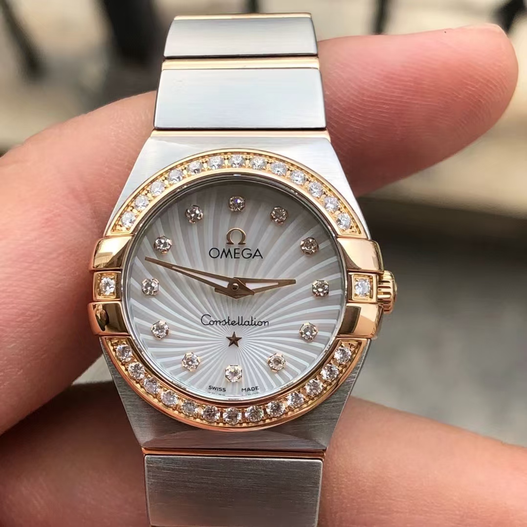盒证98新24mm欧米茄星座间金原钻贝母盘123.25.24.6石英女表正品
