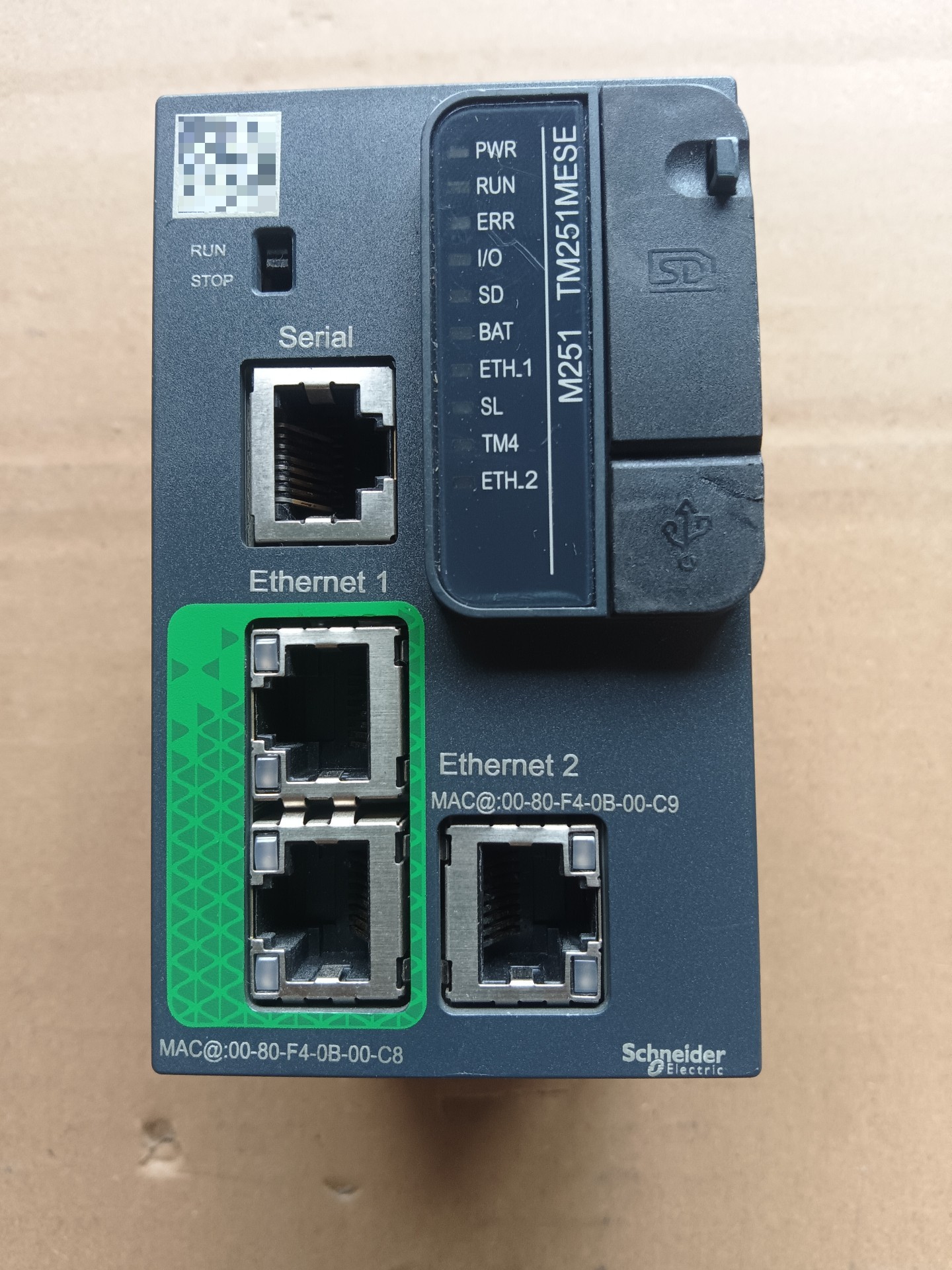 TM251MESE，施耐德原装拆机，功能包好