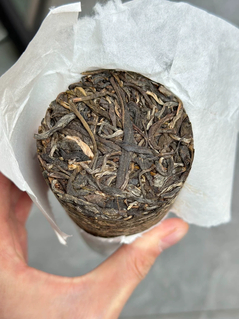 2015年易武茶柱古樹茶普洱生茶一斤一根包郵 普洱茶 BUASHOP普洱老茶