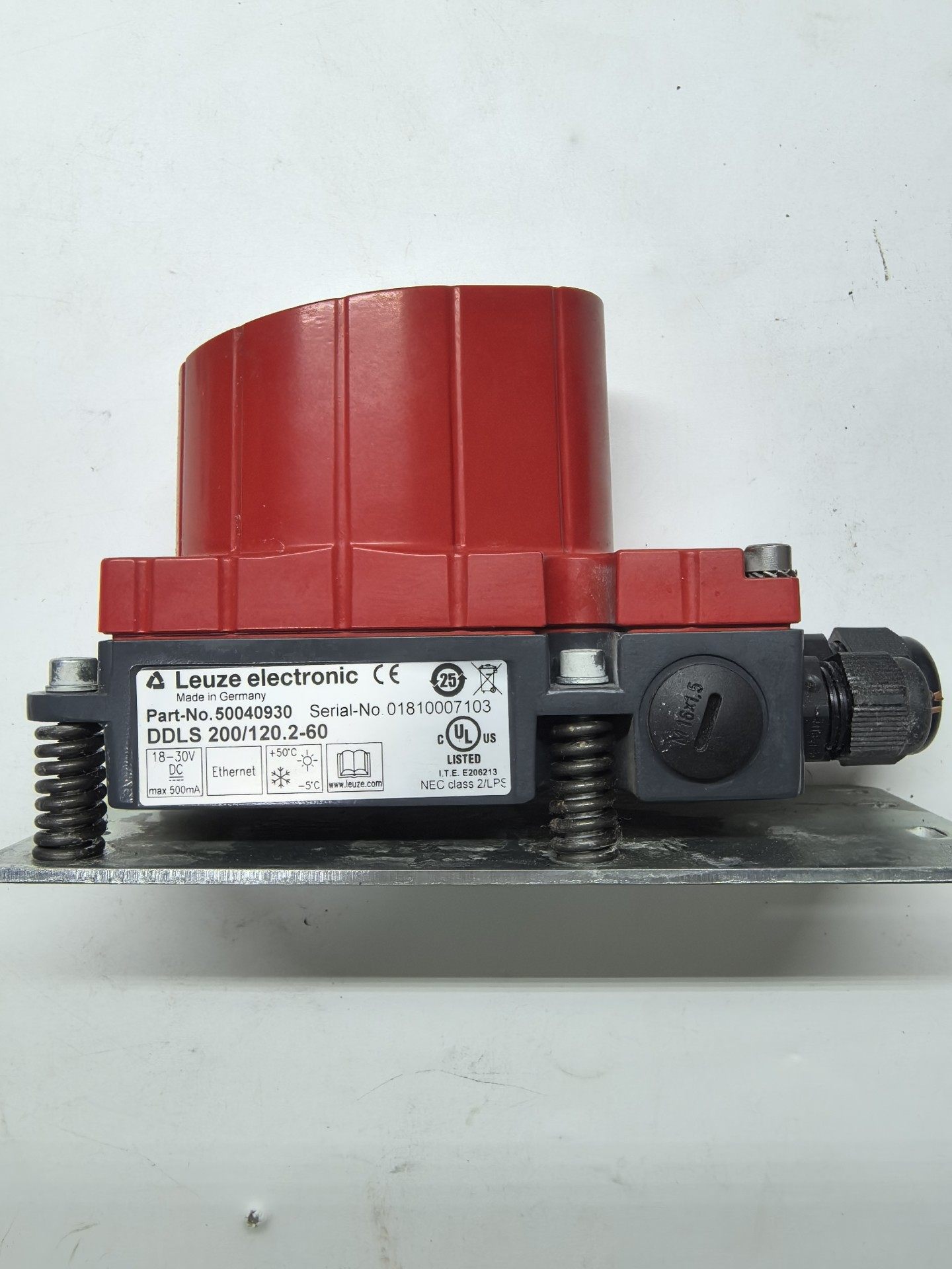 德国劳易测DDLS 200/120.2-60激光测距传感器，