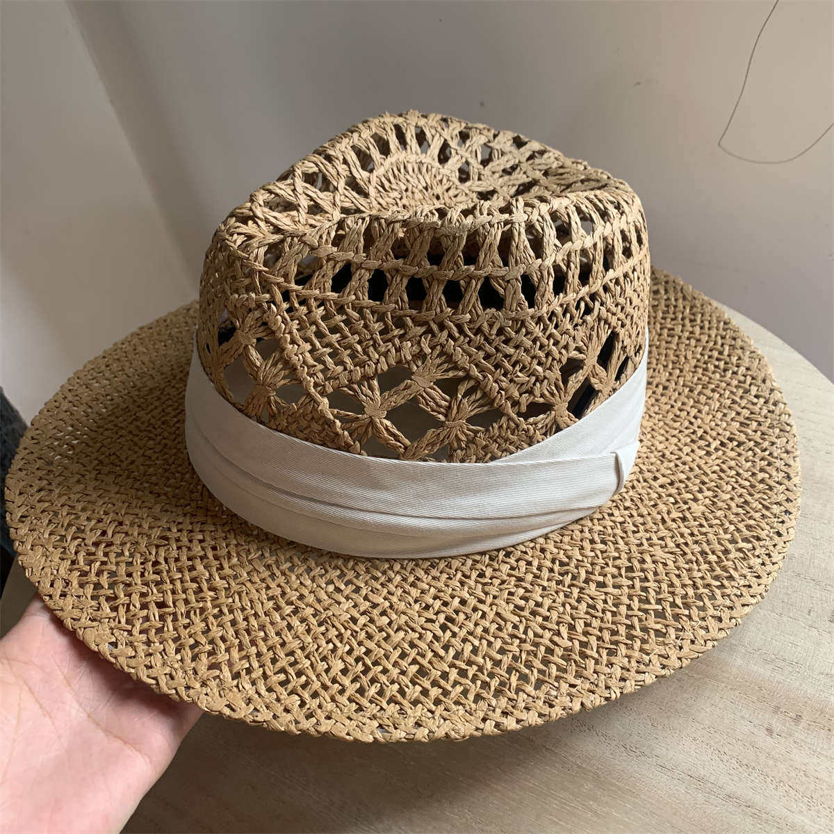 洋气百搭咖色礼帽女英伦手工编织镂空巴拿马帽宽檐草帽遮阳男夏,服饰配件/皮带/帽子/围巾,帽子,淘宝优惠券,粉丝福利购,淘宝优惠卷