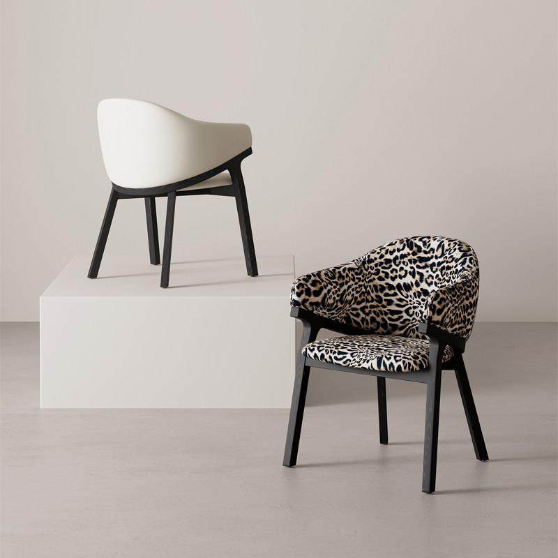 意式实木餐椅家用设计师酒店真皮椅子现代简约咖啡餐厅书桌靠背椅