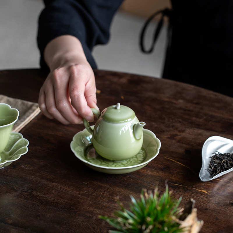 青瓷托盘家用陶瓷壶承圆形雕刻花纹小茶托中式茶具复古干泡台壶承