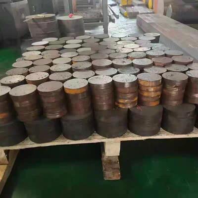 球墨铸铁圆棒型材QT500QT600QT700灰铁生铁实心棒HT200HT250HT300