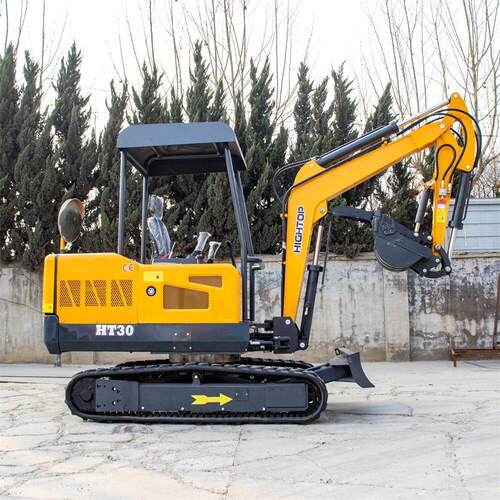 出口哈萨克斯坦3吨小型挖掘机HT30农用履带式挖土机excavator