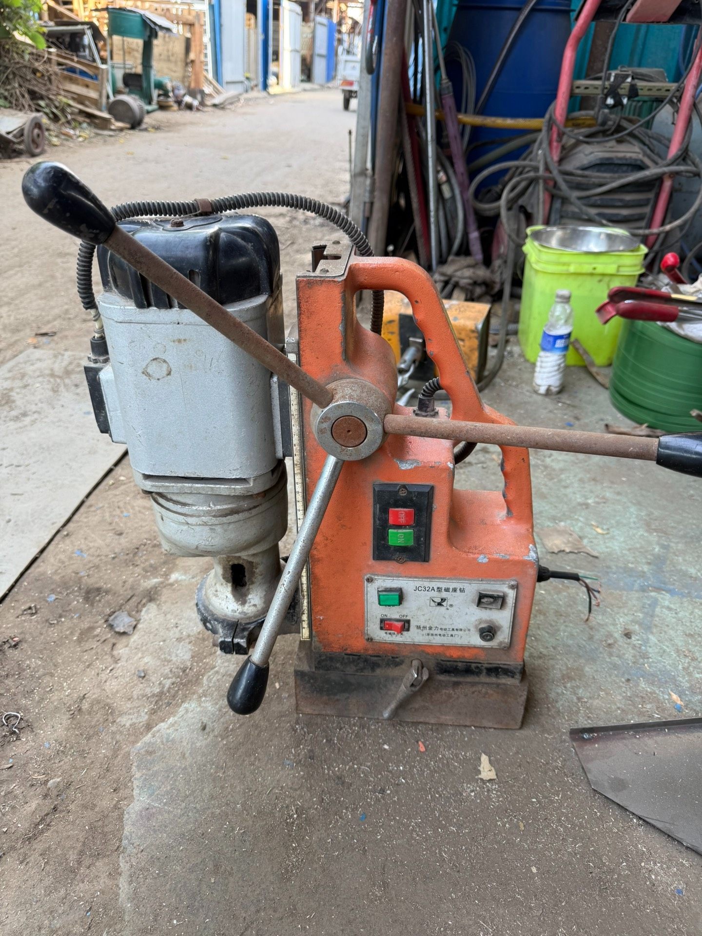 扬州金力JC32A型磁座钻，380V电压，功率1600W，钻